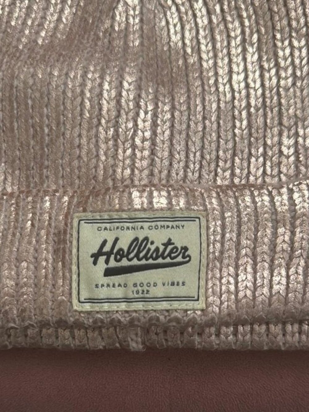 Metallic Rose Gold Beanie Hat One Size Knit Winter Cap - Picture 2 of 4